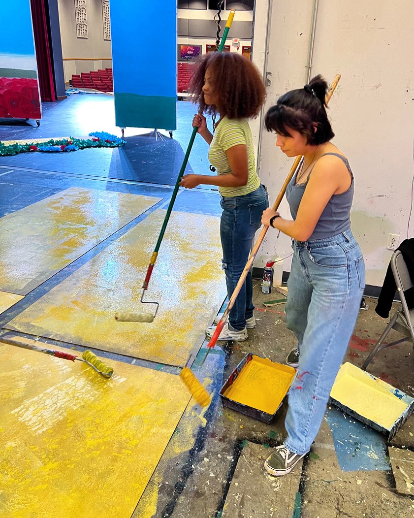 DVHS Visual Art (@art_dvhs) on Twitter photo Did you know that 2 of our AP art students are also scenic designers & painters??
Check out their work in the <a href="/dvhstheatre/">Del Valle High School Theatre</a> production of The Wizard of Oz this weekend and next!
#arteducation #apartanddesign #technicaltheatre #scenicdesign #scenicpainting #dvproud #dvisdfinearts Did you know that 2 of our AP art students are also scenic designers & painters??
Check out their work in the <a href="/dvhstheatre/">Del Valle High School Theatre</a> production of The Wizard of Oz this weekend and next!
#arteducation #apartanddesign #technicaltheatre #scenicdesign #scenicpainting #dvproud #dvisdfinearts