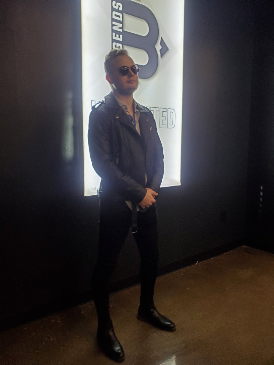 JokersRansom's tweet photo. Surveying the talent at #IV5 https://t.co/8Km54KnjQc
