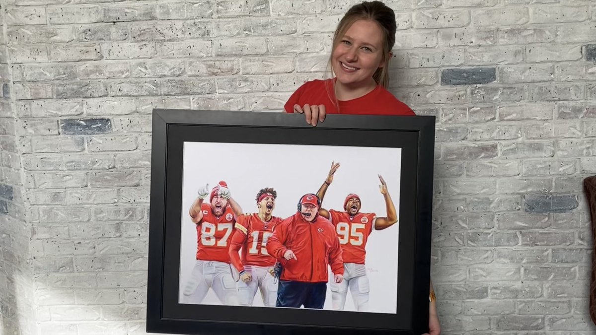 ArtbyCaitlyn's tweet photo. My latest colored pencil drawing is complete! I call it: The Kings
Be sure to RT and follow for more sports art! #chiefskingdom @PatrickMahomes @StoneColdJones @tkelce https://t.co/6a6ax0ow5i