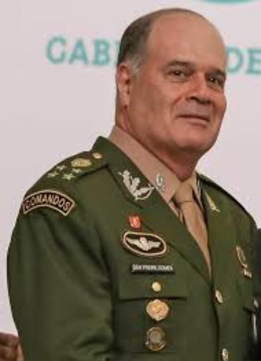 Impatiality on X: "General Freire Gomes do exercito brasileiro entra para a  história como o general que por interesses pessoais traiu a pátria e  entregou o Brasil nas mãos do comunismo. Defina