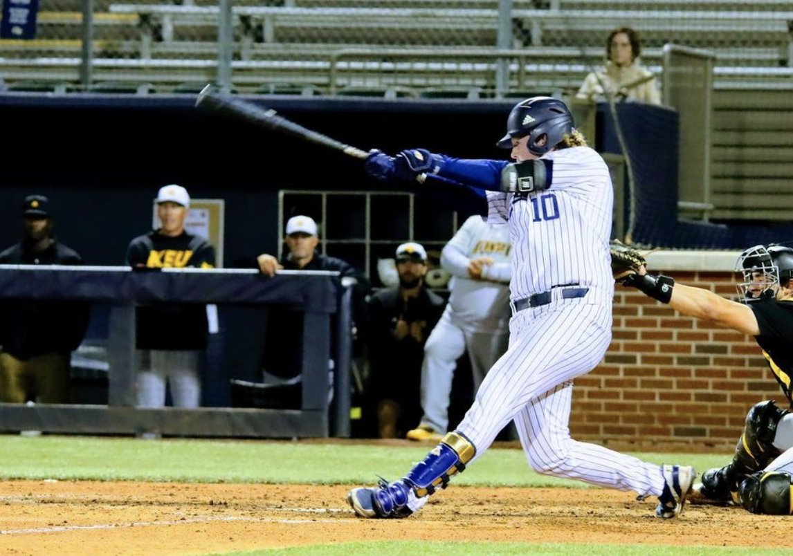 2023 Top Freshman Classes: #13 <a href="/GTBaseball/">Georgia Tech Baseball</a>

2-way talent Riley Stanford is one of the most high-upside prospects to set foot on a college campus this year. <a href="/rileystanford15/">Riley Stanford</a> will be counted upon to pitch a bunch, which could limit his offensive chances.

🔗 d1ba.se/2023-FR-11-15