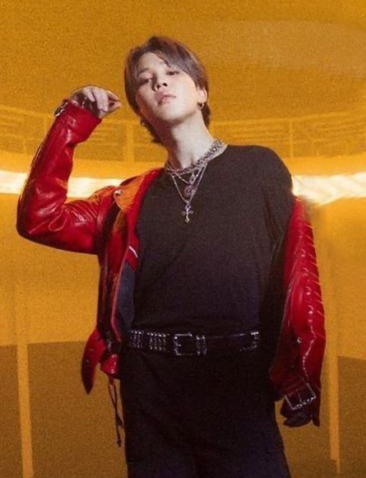 BtsFans75758032's tweet photo. @bts_proof_2013 @innerchild09 @taehyung777v777 @jiminsill3girl @ARMYBTS75865330 @blackswanOT7val @kiranaelle @ALuARMY @_army_annu_ @j_hoper @MY_BTS_WITH_ME @BANGTAN_bibiii https://t.co/m0OcHd3mnD