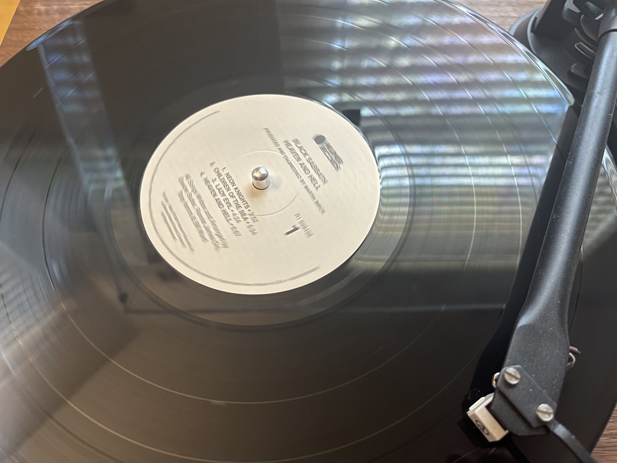 sabbathfans's tweet photo. #WeekendVinyl 11 - Heaven and Hell by @BlackSabbath

Spinning the first Dio era Sabs album too - this is the 2021 Warner/Rhino remaster. 43 yrs old this year. Still sounds like a totally different band compared to Never Say Die which came before it. F'in killer album. 2x vinyl. https://t.co/L0fgXriOQn