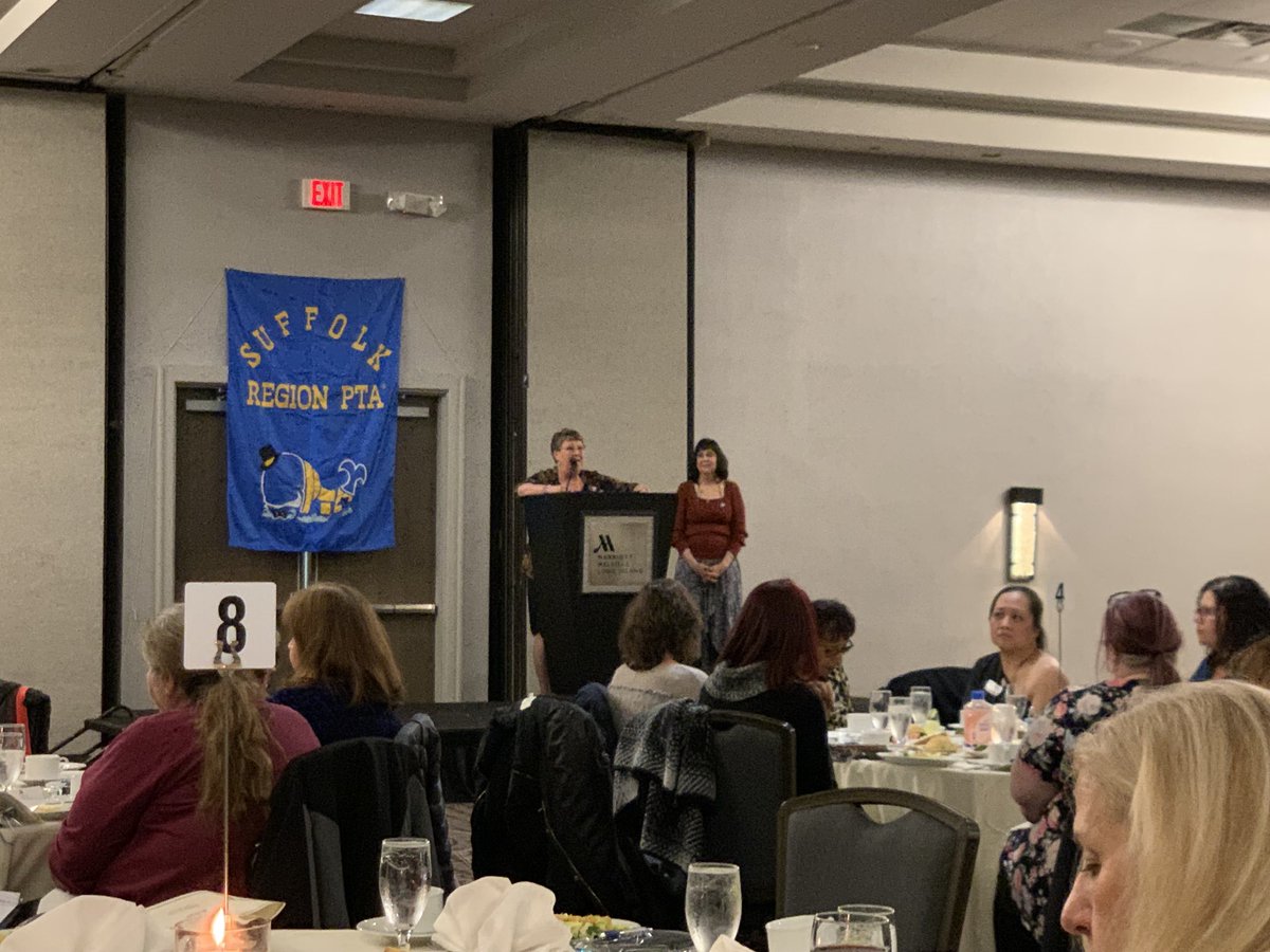 SilkowitzHMSAP's tweet photo. Humbled to be invited to this year’s Suffolk County PTA Presidents and Principals Dinner…and lucky we have a great executive board to work with at SMS. #achievingexcellencetogether https://t.co/YH1JAnSRmx
