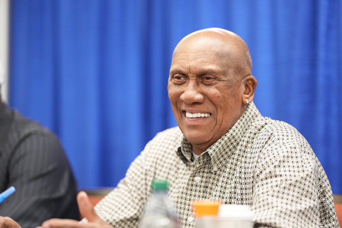 Cubs's tweet photo. All smiles on #CubsCon Day 2! https://t.co/q91llSUy8T