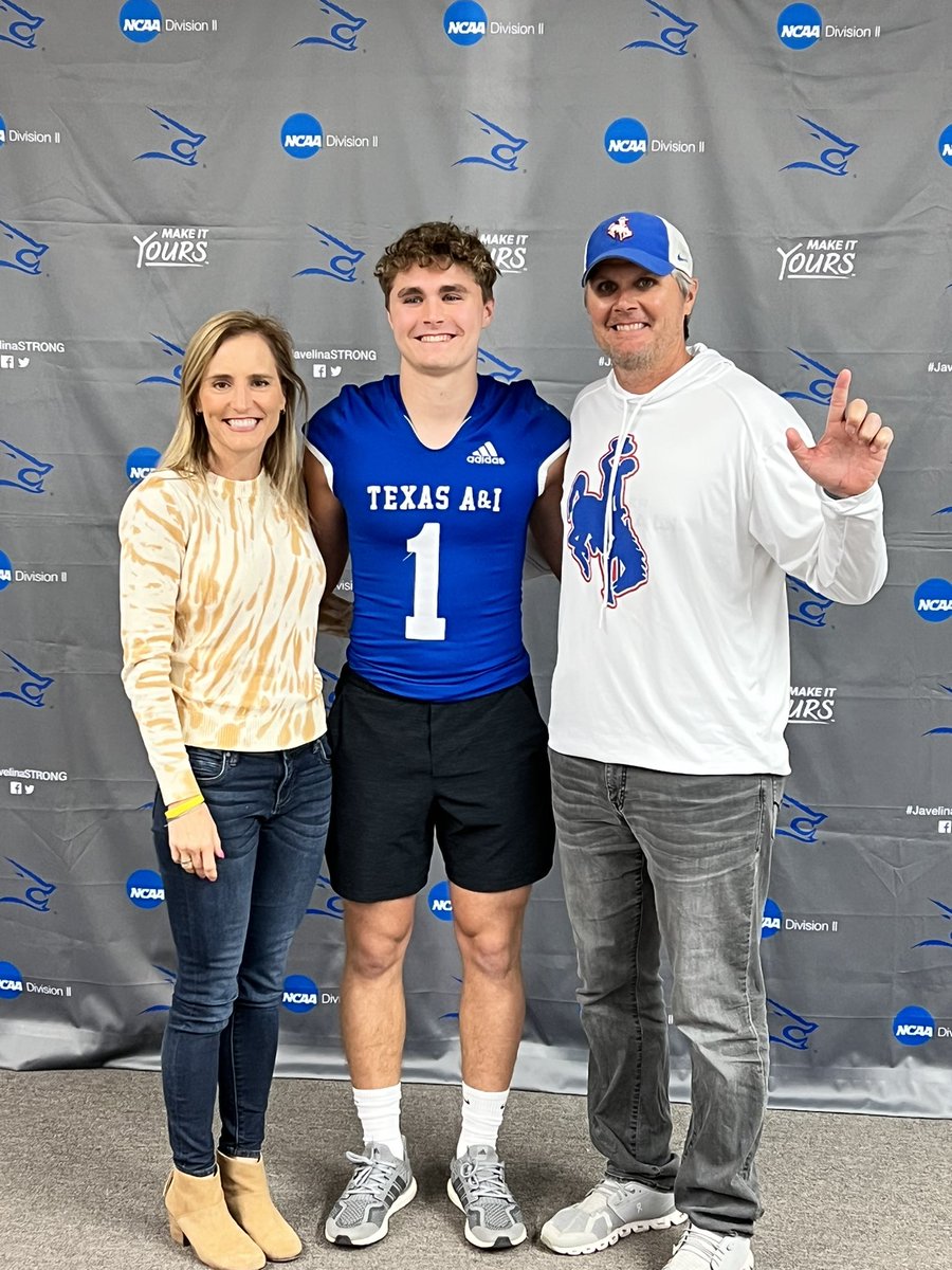 Gunnar Williams (@gunnarwilliams7) on Twitter photo Had a blast at the official visit yesterday hosted by <a href="/Coachsalinas12/">Michael Salinas</a> <a href="/JavelinaFB/">TAMUK Javelina Football</a>. 1st class and very informative. #DontFlinch #RIDE <a href="/porter_ftball/">Porter Cowboys Football</a> <a href="/PorterECHS/">Principal Solis (Mary Solis)</a> <a href="/BISDAthletics1/">BISD Athletics</a> <a href="/Coach_Cotton713/">John Cotton</a> Had a blast at the official visit yesterday hosted by <a href="/Coachsalinas12/">Michael Salinas</a> <a href="/JavelinaFB/">TAMUK Javelina Football</a>. 1st class and very informative. #DontFlinch #RIDE <a href="/porter_ftball/">Porter Cowboys Football</a> <a href="/PorterECHS/">Principal Solis (Mary Solis)</a> <a href="/BISDAthletics1/">BISD Athletics</a> <a href="/Coach_Cotton713/">John Cotton</a>