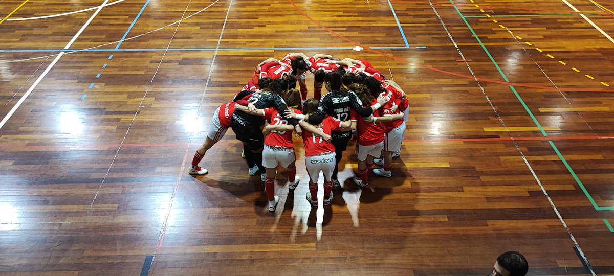 José Marinho On Twitter A Equipa Feminina De Futsal Do Benfica Levou