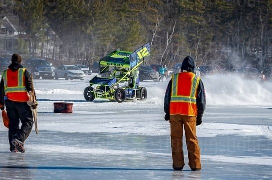 𝟐𝟎𝟐𝟑
𝙄𝘾𝙀 𝙍𝘼𝘾𝙄𝙉𝙂 𝙎𝙀𝘼𝙎𝙊𝙉 𝙊𝙉 𝙏𝙃𝙄𝙉 𝙄𝘾𝙀
sprintcarsonice.com/press/article/…