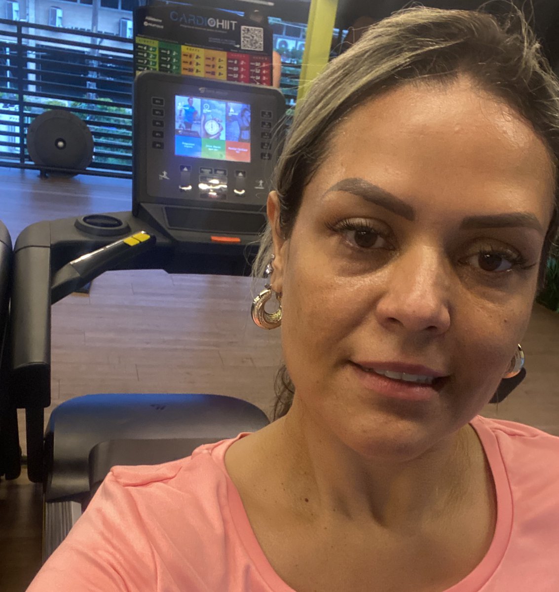 ciamineirabh's tweet photo. Eu só quero ver até quando vou suportar isso … https://t.co/942K8sg24r