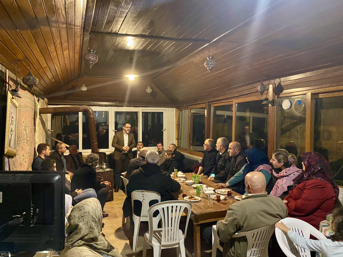 avademyildirim's tweet photo. "İrade Sende, Sandık Güvende"

Sandık Seçmen Buluşmaları programı kapsamında Büyükçekmece, Karaağaç Mahalle’mizdeyiz. Dertleştik, konuştuk, istişare ettik.

Rabbim birliğimizi, dirliğimizi ve beraberliğimizi daim eylesin.🌹

SEÇİM SANDIKTA KAZANILIR! https://t.co/pIonjRTjcY