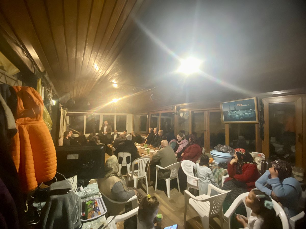 avademyildirim's tweet photo. "İrade Sende, Sandık Güvende"

Sandık Seçmen Buluşmaları programı kapsamında Büyükçekmece, Karaağaç Mahalle’mizdeyiz. Dertleştik, konuştuk, istişare ettik.

Rabbim birliğimizi, dirliğimizi ve beraberliğimizi daim eylesin.🌹

SEÇİM SANDIKTA KAZANILIR! https://t.co/pIonjRTjcY