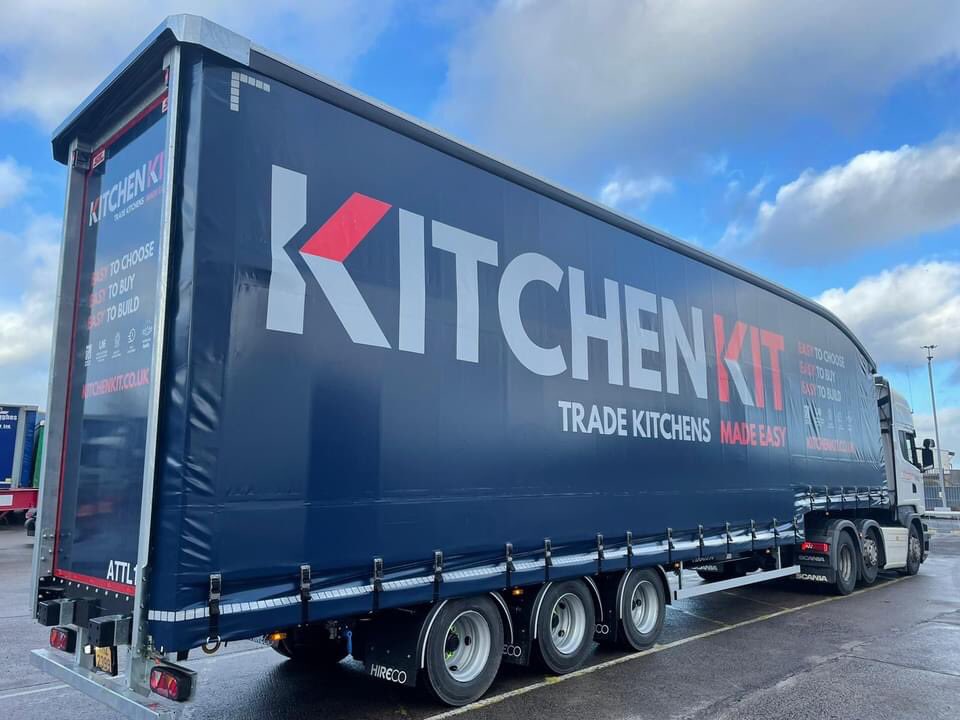 AllinghamTrans's tweet photo. Delighted to have collaborated with @Kitchenkitltd on the roll out of our new DoubleDeck Curtainsiders for 2023 - smart livery as you would expect from the team at Kitchen Kit UK! Here’s to many happy miles and delivering quality in 2023! @AllinghamTrans https://t.co/dydMRVqey3
