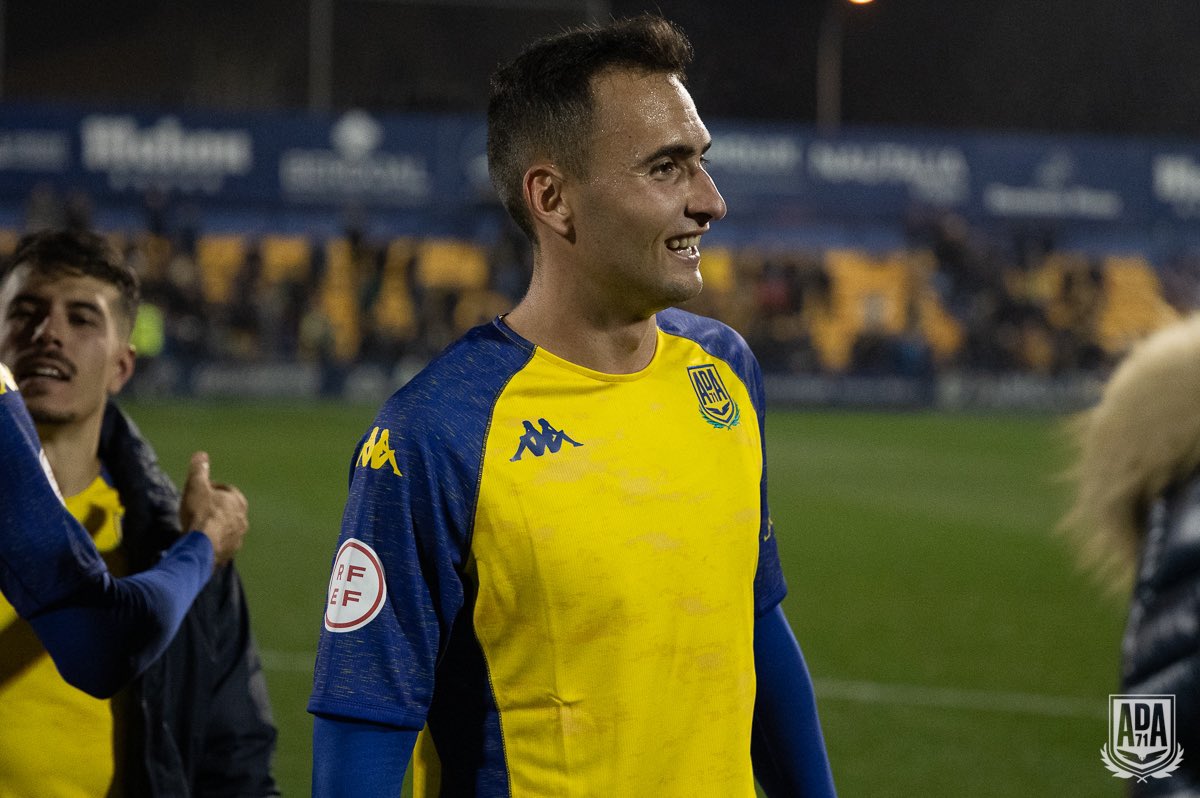 juanma_6ba's tweet image. Que esto siga y no pare! Seguimos… Gracias afición! @AD_Alcorcon #keepit ⚽️🚀