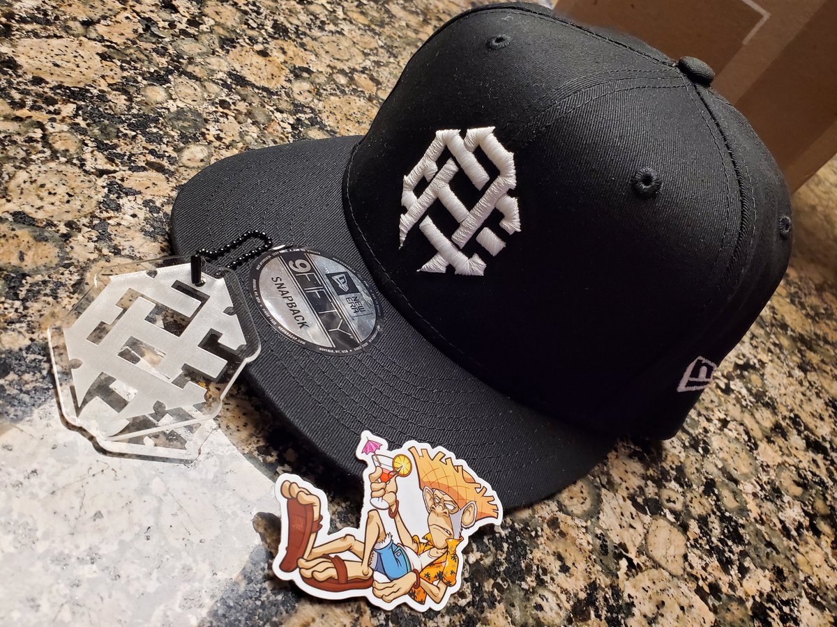 _brnwshd_'s tweet photo. Don't sleep on the @EvilApeClub_NFT! 
Sick art, sick merch, good vibes in the discord! 

Got some of my merch today!! 

This is going to mint out soon. 0.02 right now and they giving a free mint for every mint!! Still some 1 of 1s that haven't been minted yet!!

#EAC https://t.co/kY5sPlM1RZ