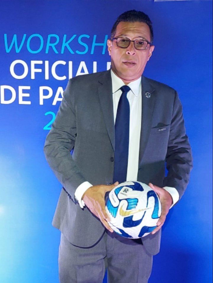 SomosAfel's tweet photo. ¡El mayor de los éxitos! 👏🏼

Nuestro presidente, Raúl Álvarez, participó en un nuevo Workshop de Oficiales de Partido de @CONMEBOL 🌍⚽

AFEL dijo presente 👏🏼

2023... 🚀🇻🇪

#SomosAFEL #TeamAFEL https://t.co/uy69FOEw4Z