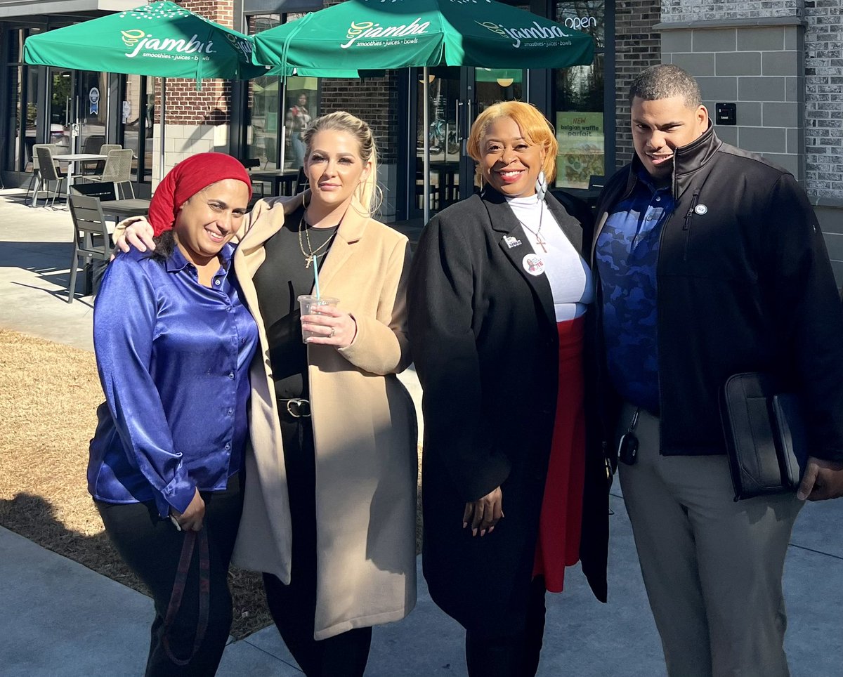 ATLPRISONWIFE's tweet image. Brunch with a couple fantastic advocates early this week. I can’t wait to work with everyone!