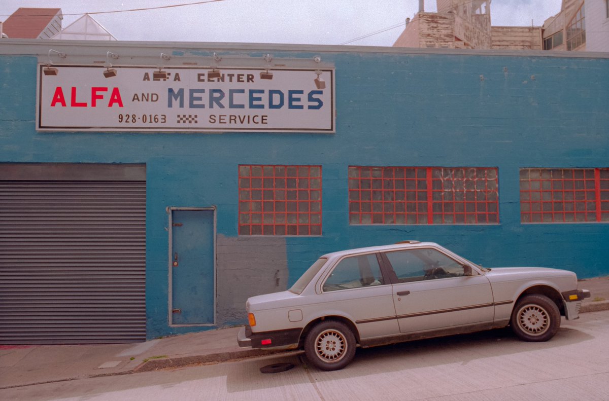 dvdfreeman's tweet photo. Cars of SF https://t.co/c3vphpIpTT