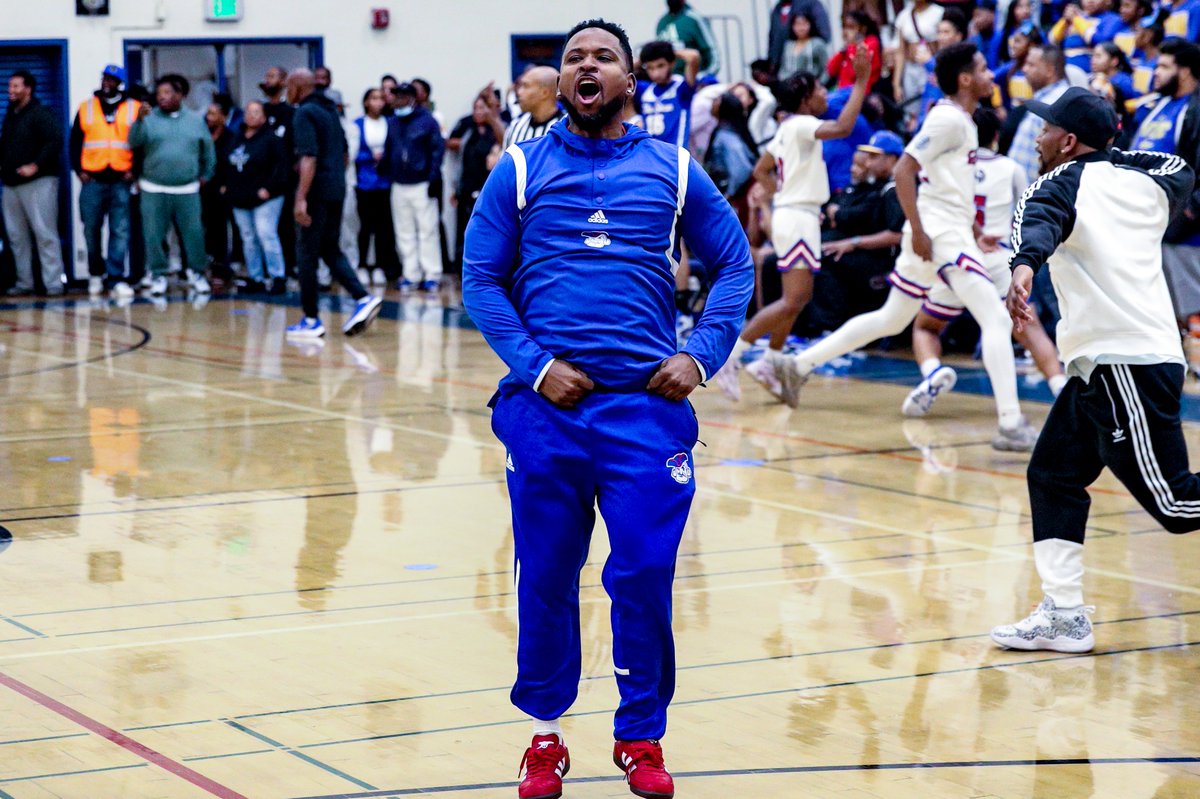 latsondheimer's tweet photo. Washington Prep coach Jovante King is one happy coach after overtime win over Crenshaw. Photo by Craig Weston. https://t.co/65ABQJV6ev