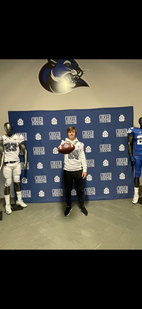 StashBrayden's tweet photo. Thanks for a great visit @CSCwildcatsFB!

@CoachChase_CSC @CoachSallayCSC @Coach_Heffler @coachcooper_mhs @JamesGlaspie7 https://t.co/t3a7sGKLRK
