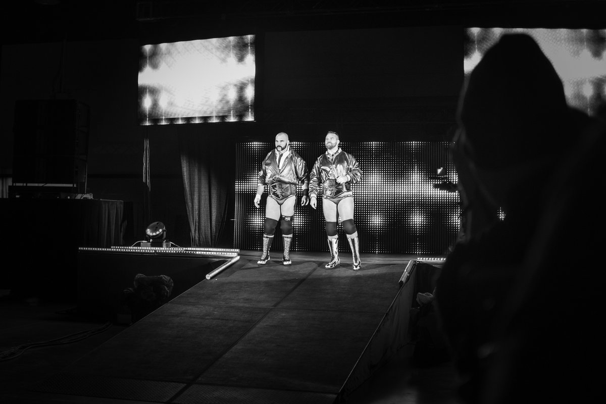 jayyoung's tweet photo. @DaxFTR Love the show!  Here's a couple of pics I took back in 2016 in Green Bay... Enjoy. https://t.co/UhETuP8VSB