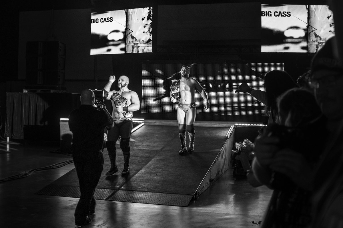 jayyoung's tweet photo. @DaxFTR Love the show!  Here's a couple of pics I took back in 2016 in Green Bay... Enjoy. https://t.co/UhETuP8VSB