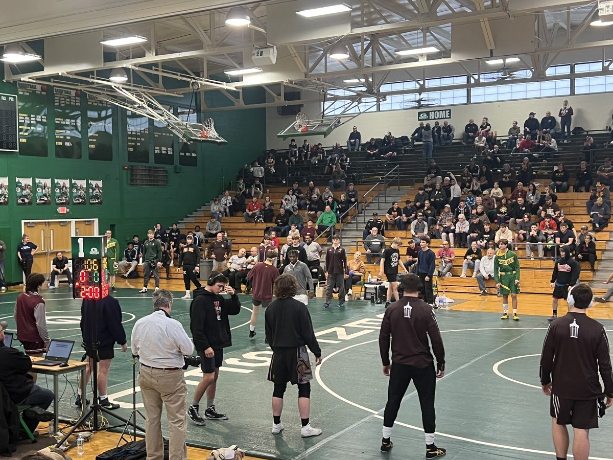 Rich Township Wrestling on Twitter: "Geneseo Finals about to kick off
