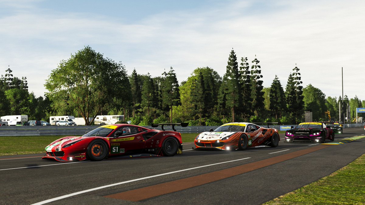 TraxionGG's tweet photo. Right, let's go back to racing, hopefully. We're going green again. #LeMansVirtualSeries https://t.co/t91tZy8rKb