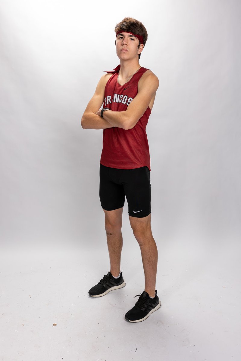 HCBroncoXCTF's tweet photo. Results of the Men’s 4x800m Relay:
🥇Hastings wins - 8:36.21
Relay runners - DeShawn Burks, Alec Garcia, Tatum Jelleberg, Tyler Salter https://t.co/19GacWKP2G