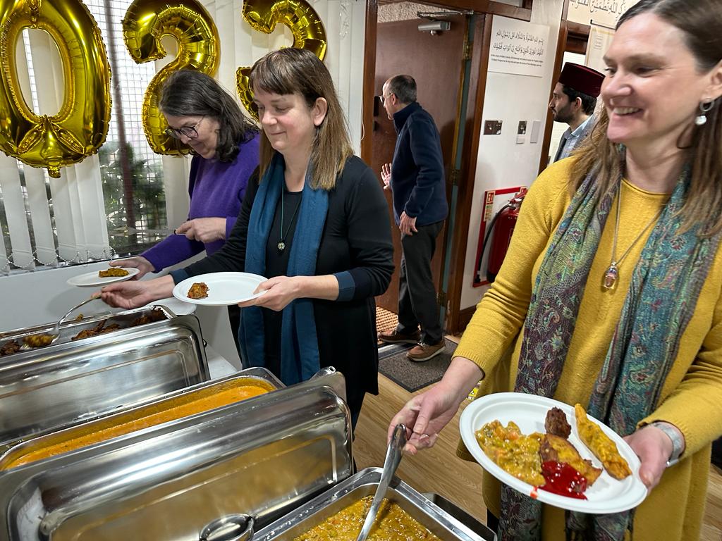 AMA_Dundee's tweet photo. It was a pleasure to host new year's lunch at Bait Ul Mahmood mosque today. Good to catch-up with old and new friends again. Hope to see everyone again soon. And once again may 2023 bring everyone peace, happiness and joy in their life. https://t.co/mgbhc9PgXU