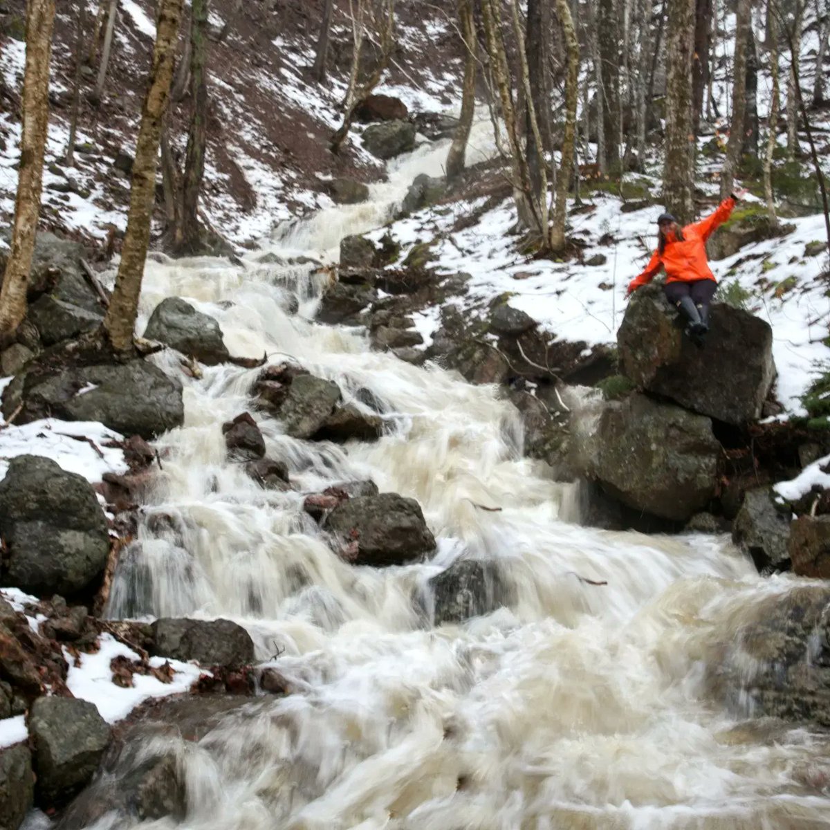 keepexploringCB's tweet image. I guess we'll be staying indoors today as it's pouring down rain, windy and cold. Nahhhhhh, let's go chasing waterfalls #saturdayfun #chasingwaterfalls  #capebretonisland