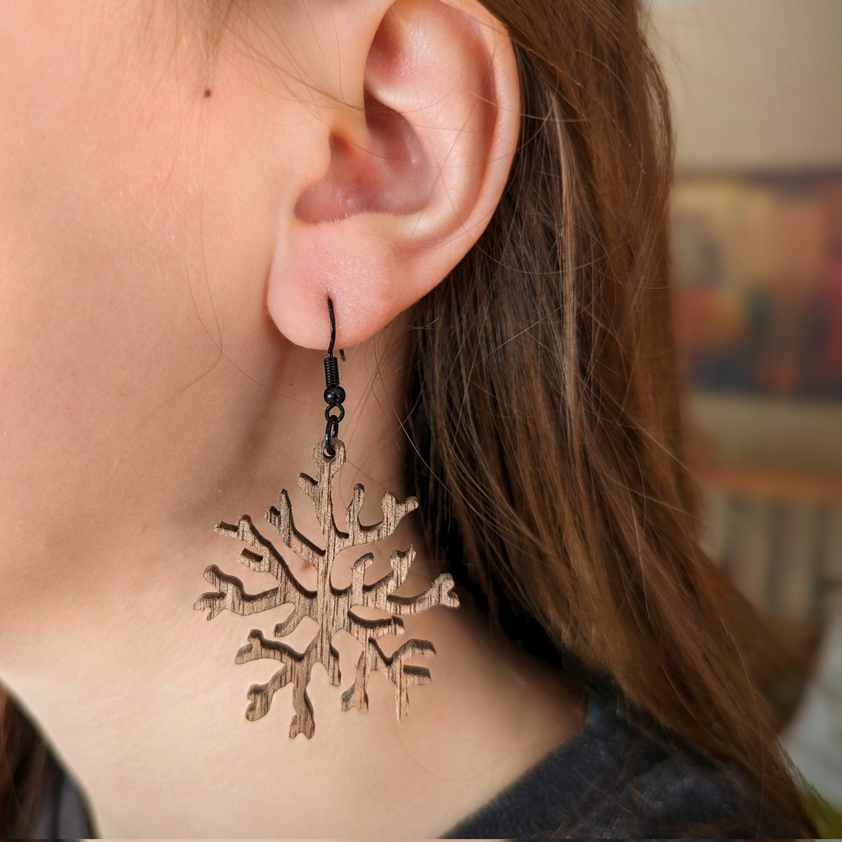 NeuroWoodworks's tweet photo. Slight upgrade on one of my astrocyte earring designs. Just slightly more reactive... 😊

#brain #anatomy #jewlery https://t.co/2iEDyvEUju