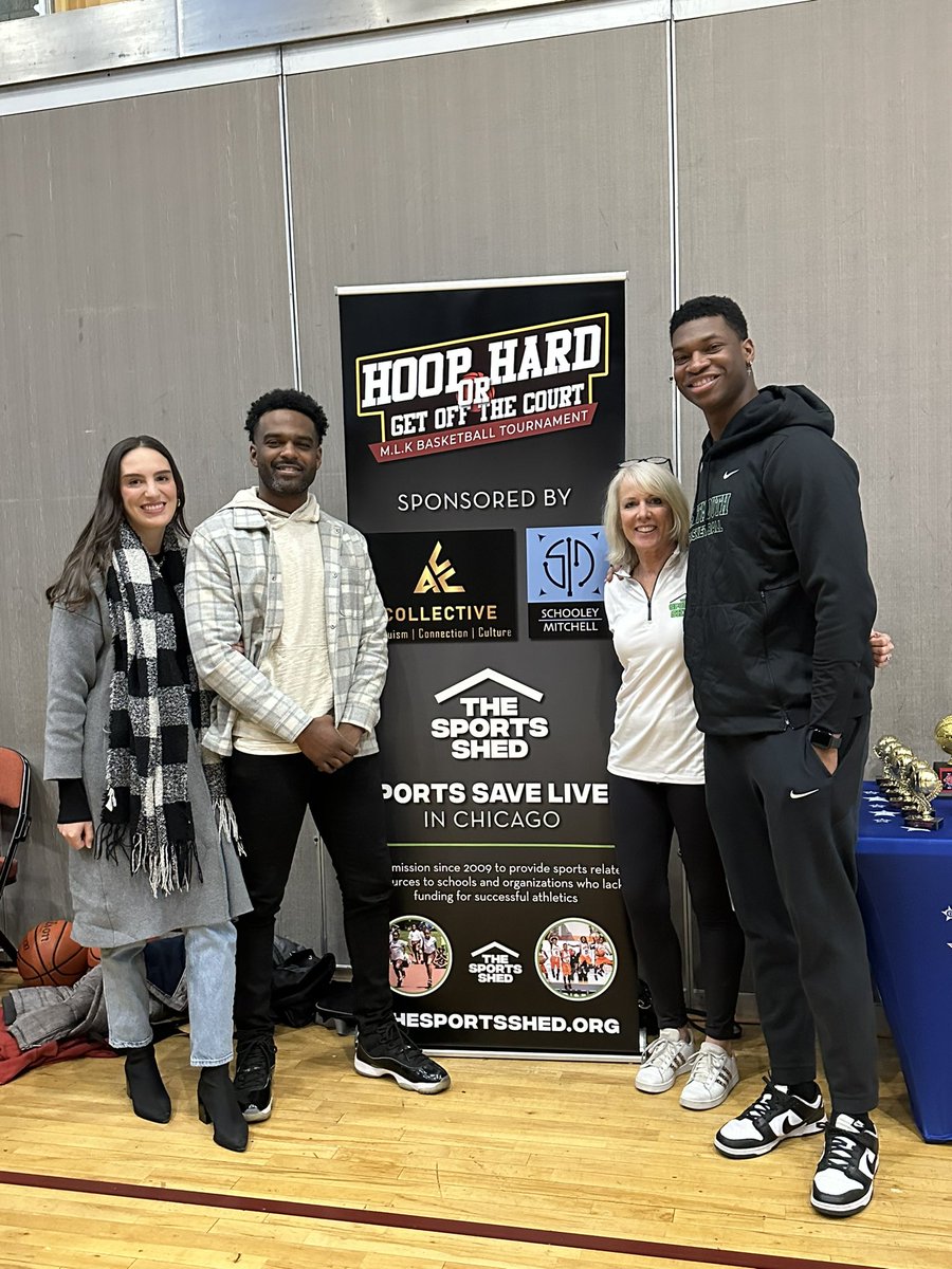acc_collective's tweet photo. ACC is proud to be a premier sponsor of the MLK youth basketball tournament, hosting over 200 boys and girls from Chicago’s south and west sides. Our members @CKnight8174 &amp; @C_Hollows are also speaking to the kids about how basketball has played a huge part in their own success. https://t.co/0O0m7jaFL9