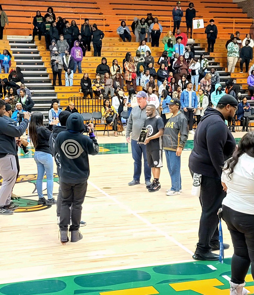 MayorOfTLH's tweet photo. Last night, I was delighted to present my friend, the legendary @DJDEMP with a Key to the City along with my colleague Commissioner @CurtisBRich, at the #DEMPWeek Celebrity Basketball Game.
Congratulations on a very successful 26th Annual #DEMPWeek. https://t.co/GJ3r33bbbz