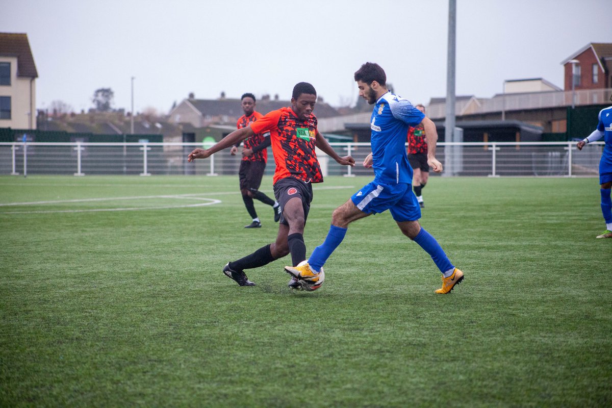 sfn_fc's tweet photo. Big win - onto the quarter finals!!
#SFNFC #kickitout #upthesfn 🔴⚫️ https://t.co/9sugWqrZyV