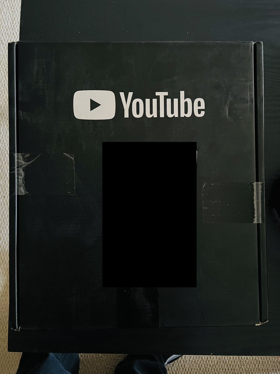vinay_traveller's tweet photo. 2 year of hard work and lots of love and support from all of you thank you god thank you all finally my can’t wait to open unbox my 100k Silver play button 🔥😘👏👌🙏👍😍 @YouTube @100KSUBSCRIBER8 @YouTubeCreators @YouTubeSociety #100ksubscribers #youtube #facebook #silverplay https://t.co/964y8of8E0