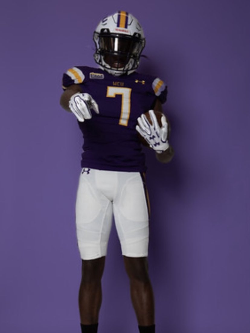 Unbreakablex7's tweet photo. Great experience all around✅Thanks for showing the love @WCUGoldenRamsFB https://t.co/HQC8Zh3qkm