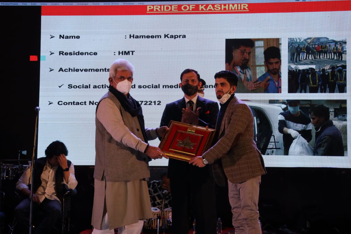 Hameem_Kapra_'s tweet photo. Deeply honoured to receive this award from Honorable Lt Governor J&amp;K @manojsinha_ ji.

Still long way to go. ✌🏻♥ https://t.co/9VJX53rsGk