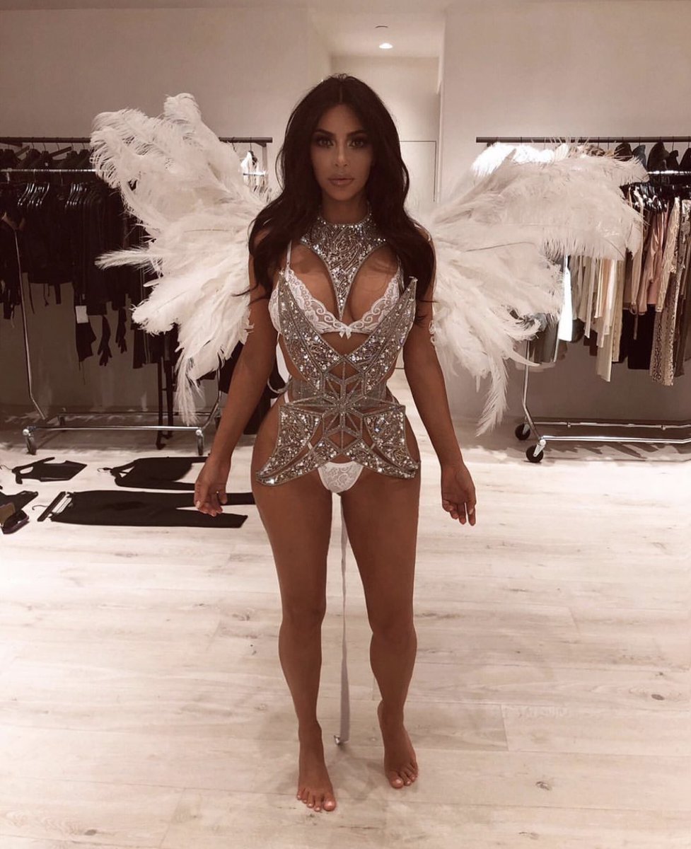 <a href="/KimKardashian/">Kim Kardashian</a> 🕊️