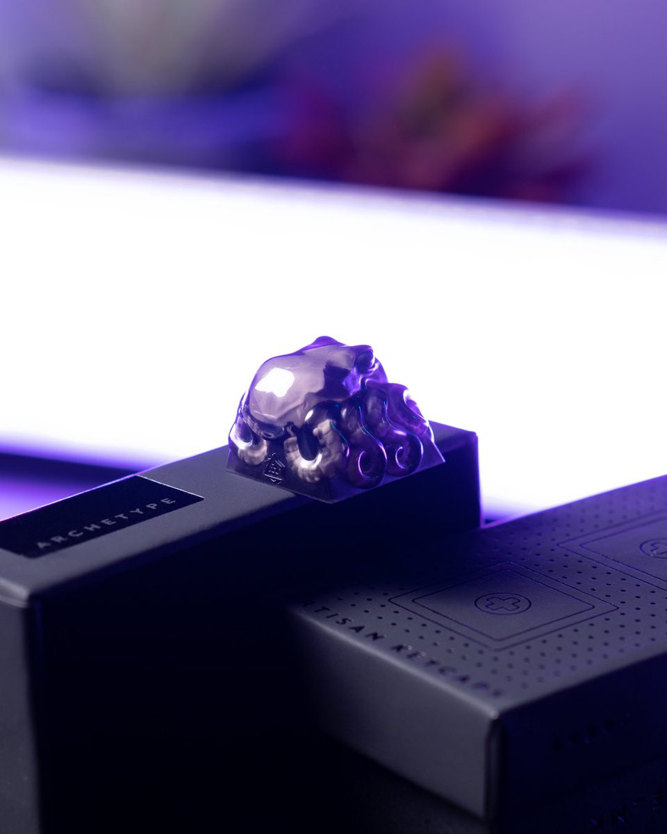 One of my favorite Kolks from Archetype!! 💀 ☠️ I really need to get a macro lens tho