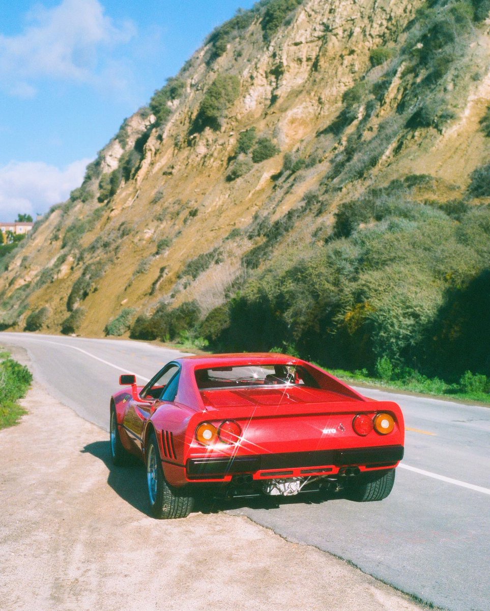 chazzydawgg's tweet photo. Ferrari 288 GTO… shot on Fuji Pro 400H medium format film ❤️ https://t.co/T9ElwHt5lX
