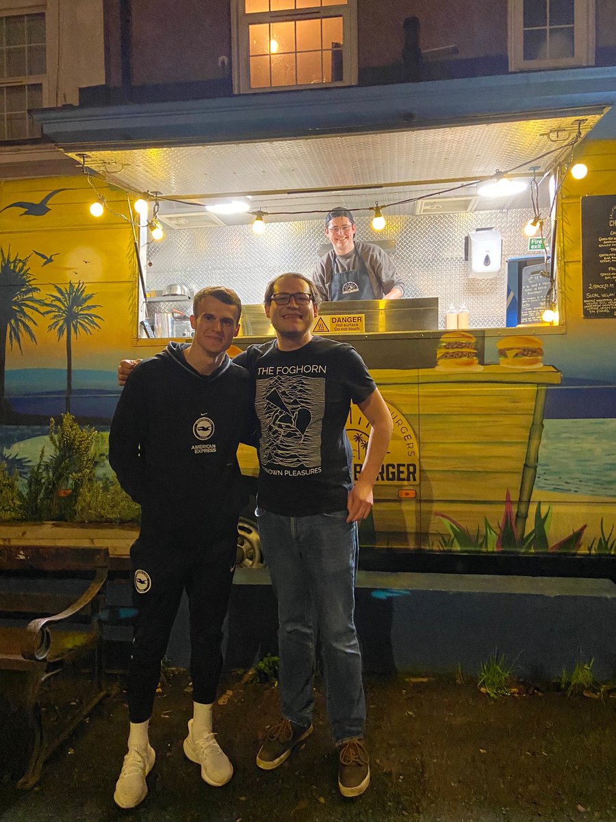 TheFoghornMicro's tweet photo. Smash Liverpool and swing by The Fog for a burger. Loving your work, Solly 👌🍻 https://t.co/h43m1nLTFL