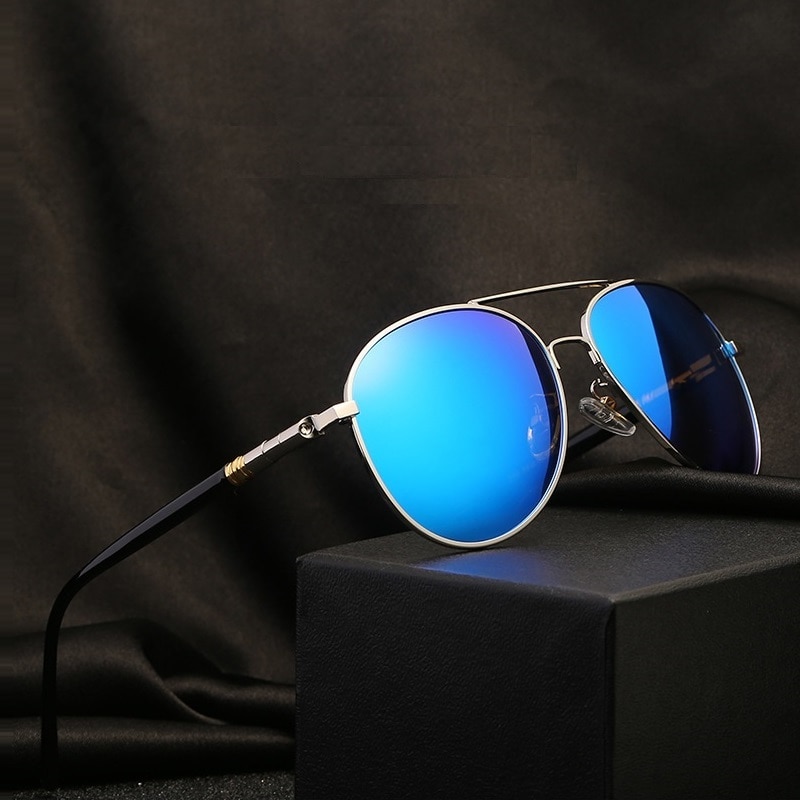 AlphaItem's tweet photo. Perfect sunglasses to waer in a hot summer day!
Buy Today for only 39$ 

#sunglasses #styleinspo #FYP #FreeTateBrothers #shoppingstar https://t.co/JlUQ9mXhk7