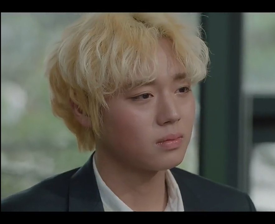 jjks_nightapple's tweet image. Why is my heart aching for a fictional character? What am I gonna do with my urge to give him a warm hug and let him cry on my shoulder? WHY IS HE SO GOOD AT MAKING ME FEEL ALL EMOTIONS HE'S FEELING HERE???? #PARKJIHOON #atadistancespringisgreen