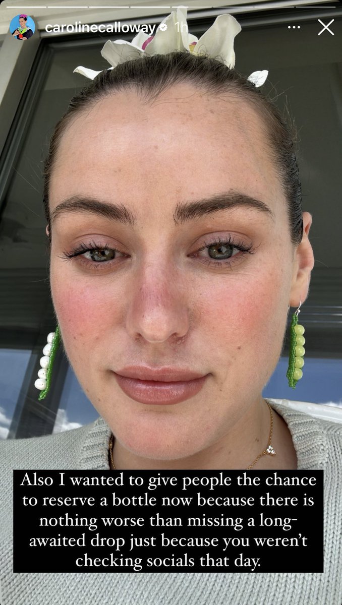 sophrossbrooks's tweet photo. Oh no. Snake oil is officially back https://t.co/s61HB1gMPL