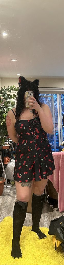 scarkween's tweet photo. @CYLMarketing https://t.co/7ovmbQOZxP free page! Would love to connect with new people ☺️ https://t.co/x7wTeN0pL6