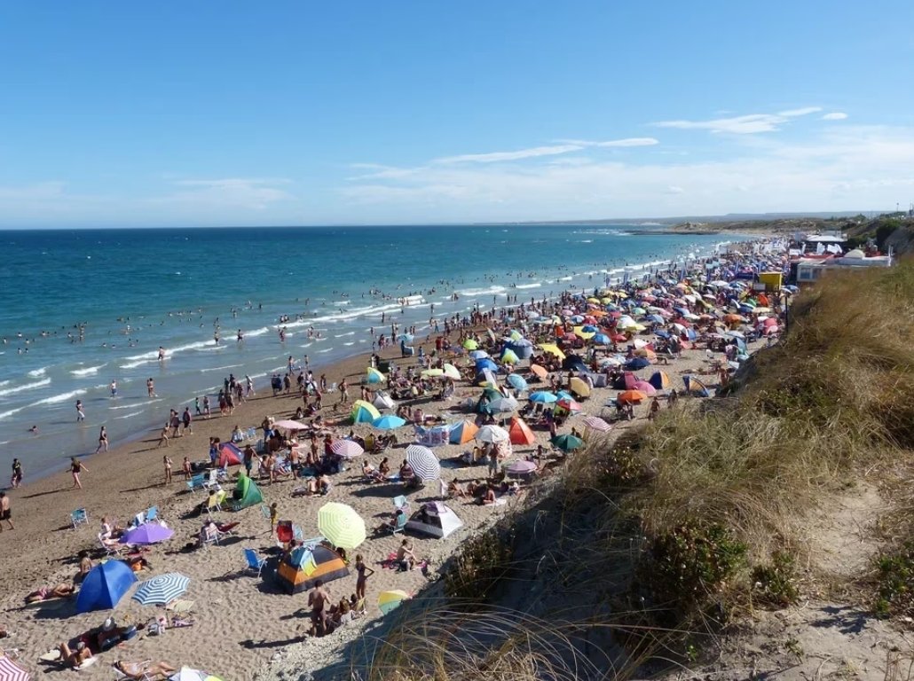 ➡️ Cuáles fueron los números del movimiento turístico en la primera quincena de enero

Datos del Observatorio de la Cámara Argentina de Turismo dan cuenta de niveles de ocupación similares a un año atrás, una muy buena temporada

👉 bum.com.ar/noticias_in.ph…