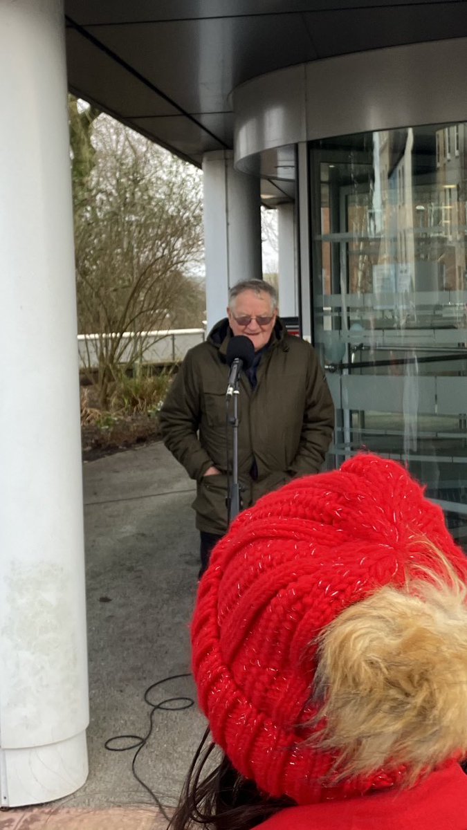 Y Dyn - Caerfyrddin heddi #ymaohyd