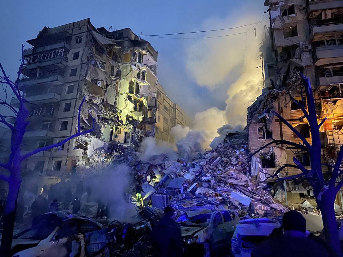 mrsorokaa's tweet photo. Already 12 dead. Over 60 injured. This is an act of terror. This is insane.

Photos: Valentyn Reznichenko / Hromadske https://t.co/gQqIz7qcdO