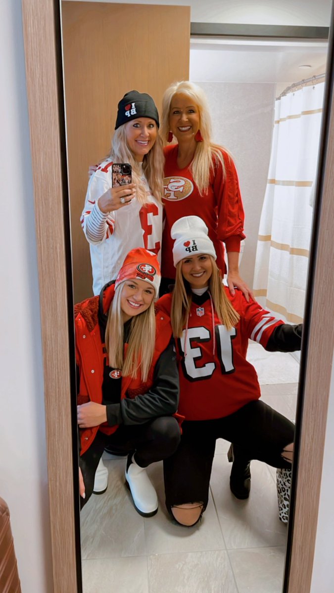 Whittneypurdy16's tweet photo. Let’s go Niners!!! #GoBP #FTTB https://t.co/YMfFJv7HNN