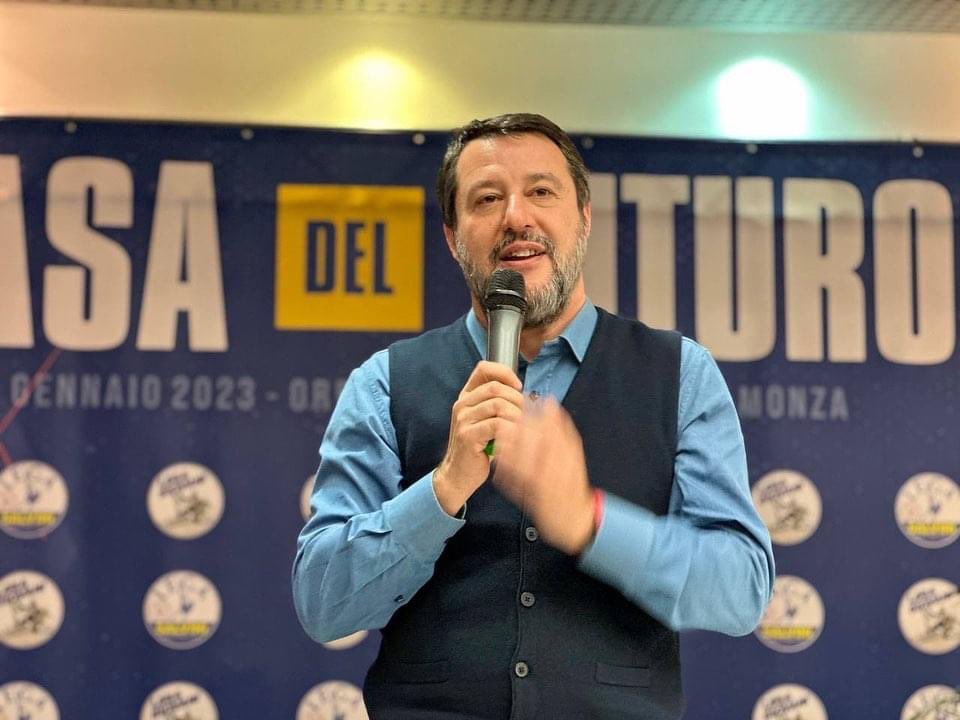 Matteo Salvini tweet media
